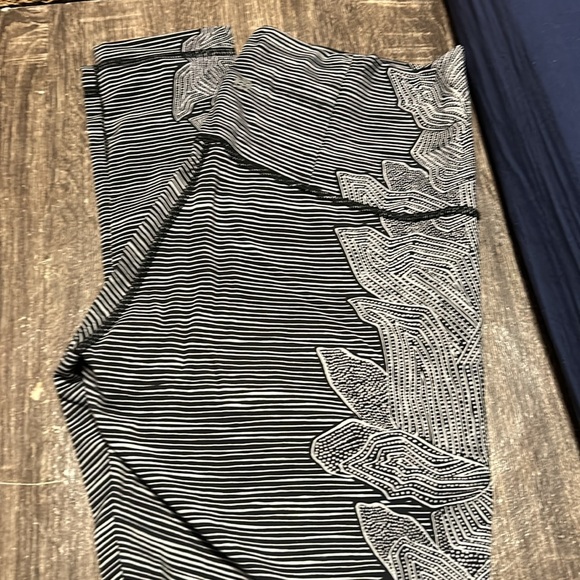 Dottie Tribe Wonder Under high rise  in excellent condition - Picture 2 of 3